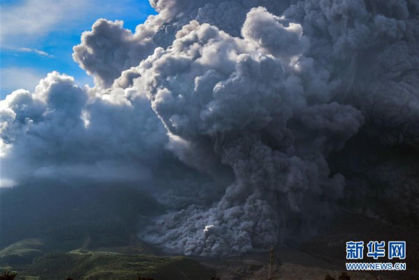 （国际）（3）印尼锡纳朋火山喷发
