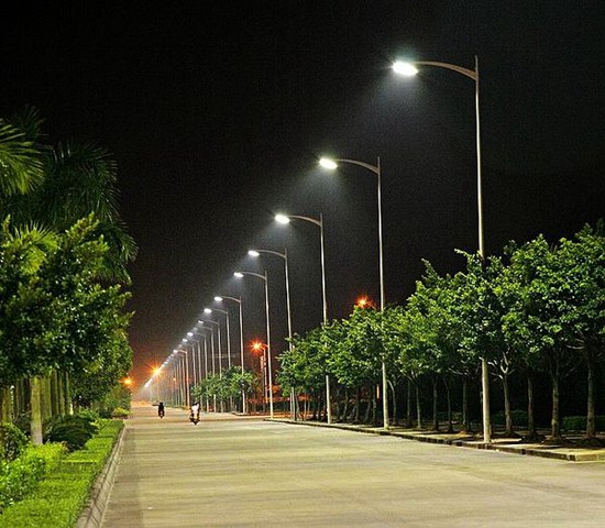 临沂市区64处照明设施恢复运行