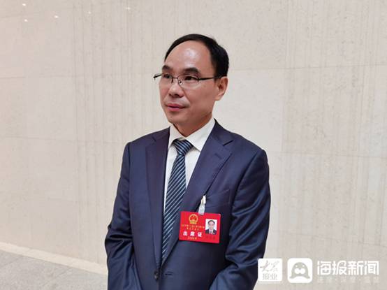 临沂市人大代表、临沭县人民法院院长张星磊接受大众网·海报新闻记者采访