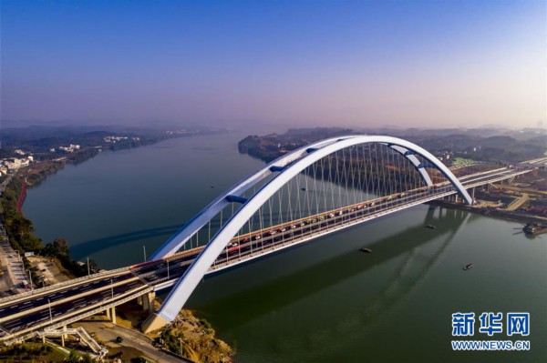 #（经济）（3）广西柳州官塘大桥建成通车