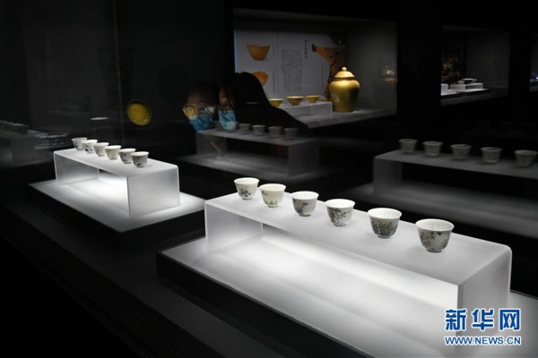 （文化）（4）山东博物馆举行明清官窑瓷器展