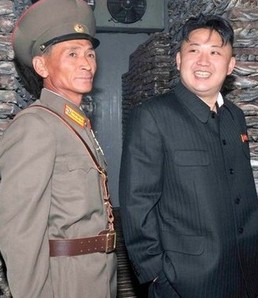 金正恩视察朝鲜人民军部队供应基地