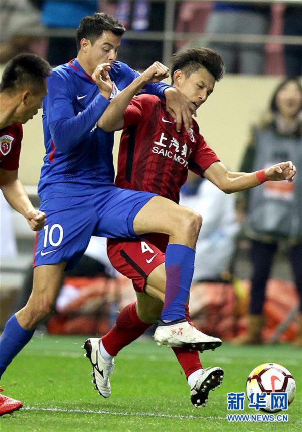（体育）（5）足球——中超联赛：上海绿地申花不敌上海上港