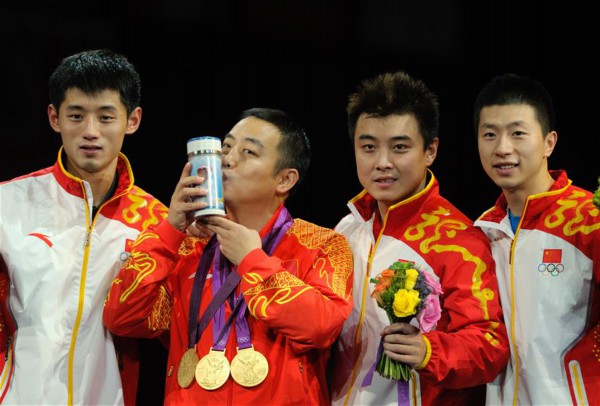 （体育·专题）（9）刘国梁当选新一届乒协主席