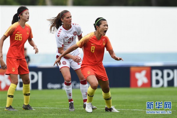 （体育）（11）足球——阿尔加夫杯：中国队不敌丹麦队