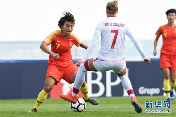 （体育）（25）足球——阿尔加夫杯：中国队不敌丹麦队