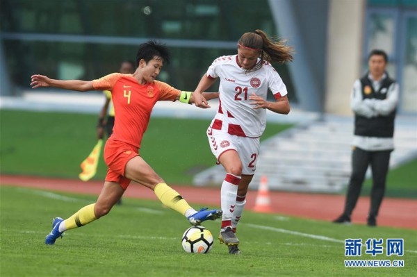 （体育）（7）足球——阿尔加夫杯：中国队不敌丹麦队