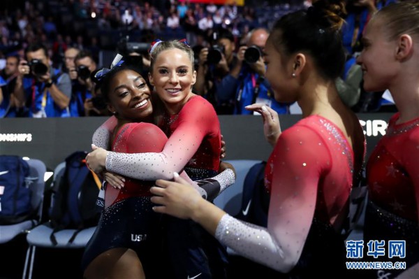 （体育）（11）体操——世锦赛女子团体决赛：美国队夺得冠军