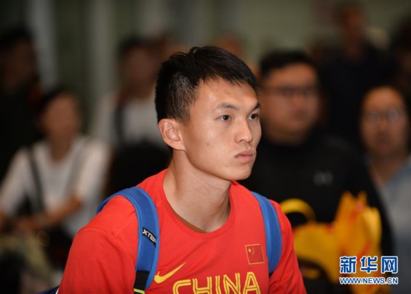 （体育）（5）田径——世锦赛：中国队部分成员回国