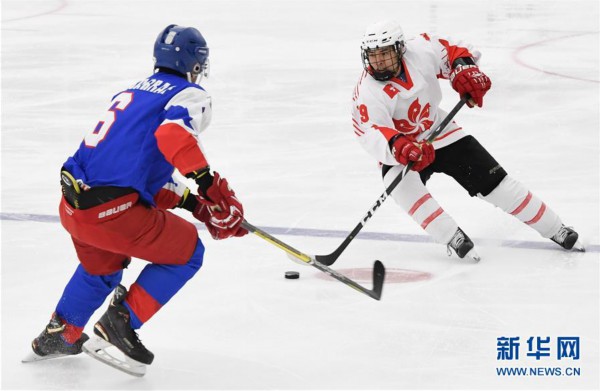 （体育）（1）冰球——北京2022冬奥会男子资格赛：中国香港胜科威特