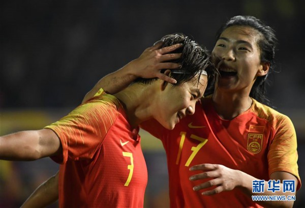 （体育）（9）足球——永川国际女足锦标赛：中国队胜新西兰队
