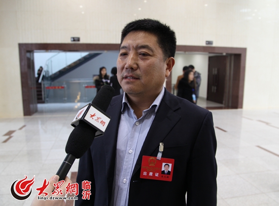 临沂市第十八届人大代表,蒙阴县发改局局长朱文敏接受大众网记者采访