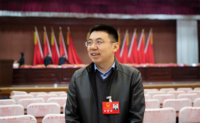 莒南县人大代表、金胜粮油集团董事长兼总经理高冠勇_副本.jpg