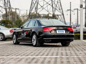 奔驰S500对比奥迪A8L