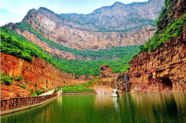 道門票的a級旅遊景區,分別是:臺駘山滑世界,靈石紅崖峽谷,左權蓮花巖