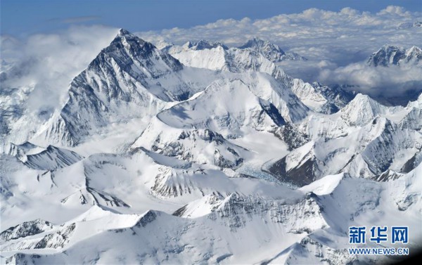 （美丽中国）（4）鸟瞰珠峰