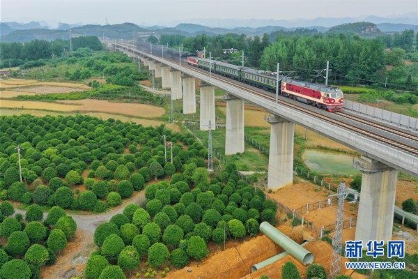 （经济）（2）新建安顺至六盘水铁路进入联调联试阶段